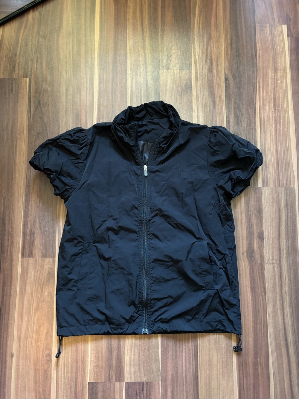 Women’s Black Short-Sleeve Zip-Up Windbreaker Jacket